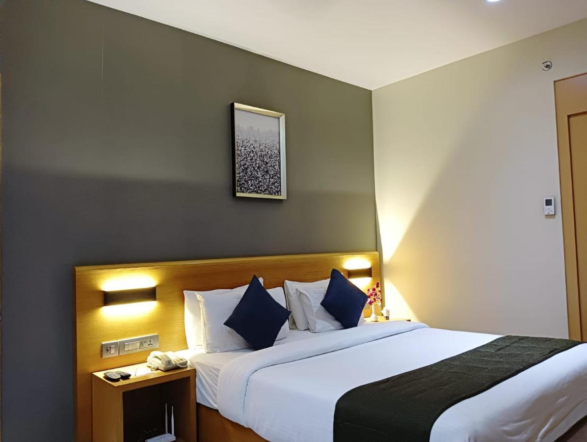 Hotel Suba Elite Vadodara Eksteriør bilde