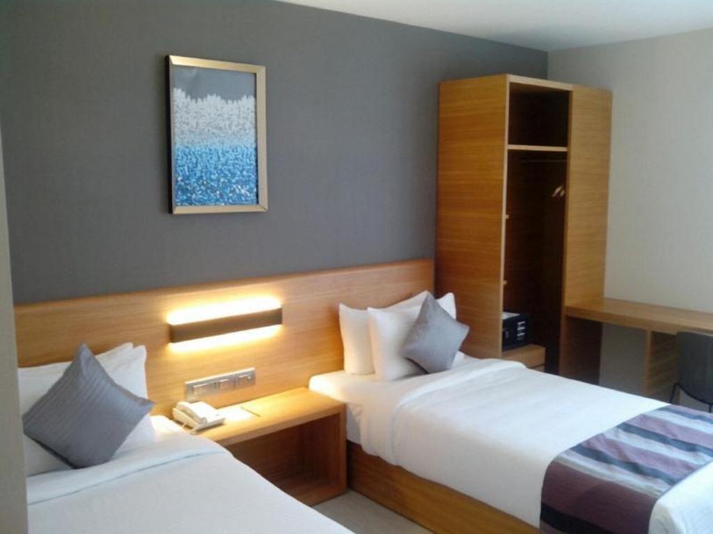 Hotel Suba Elite Vadodara Rom bilde